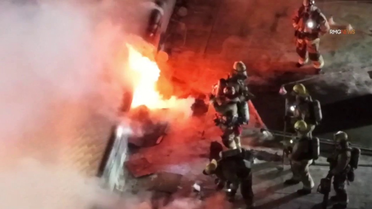 Arson suspected in strip mall fire in Sylmar
