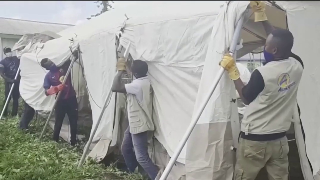 Ebola concerns rise as O’Hare begins screening travelers for symptoms