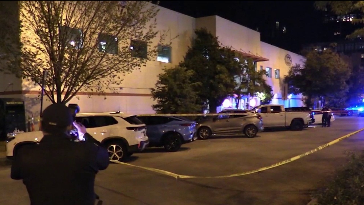Fight at Chicago gym leads to shootout, 1 hurt and arrested, police say