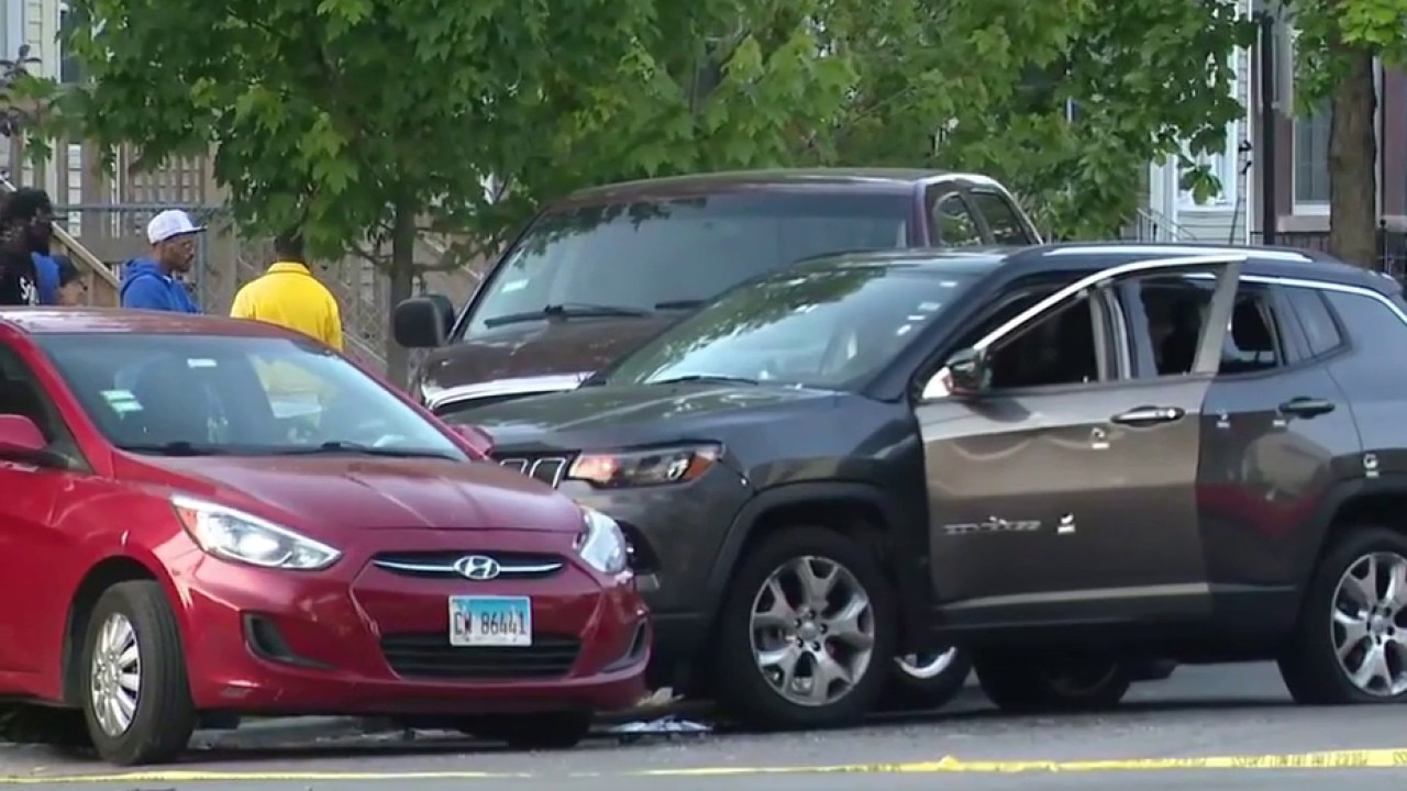Chicago mass shooting: 2 killed, 5 injured in Back of the Yards