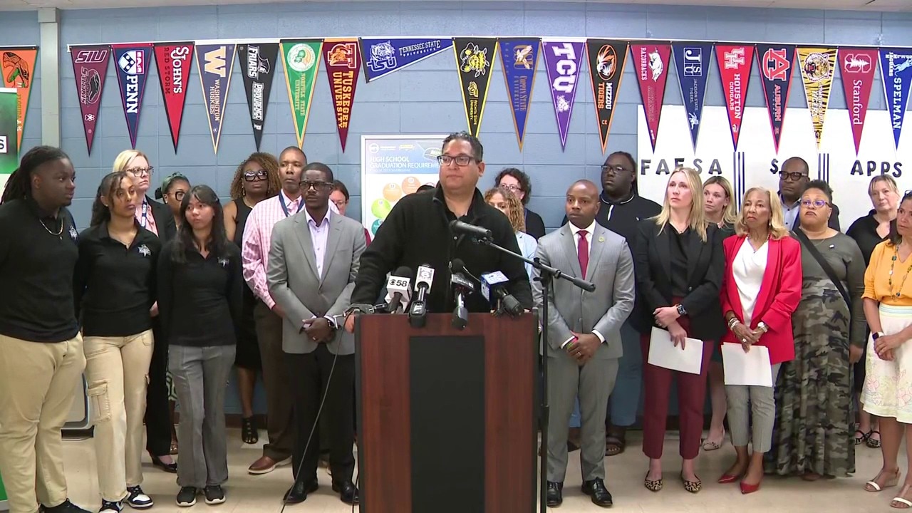 Milwaukee safe summer sites for youth; leaders announce investment