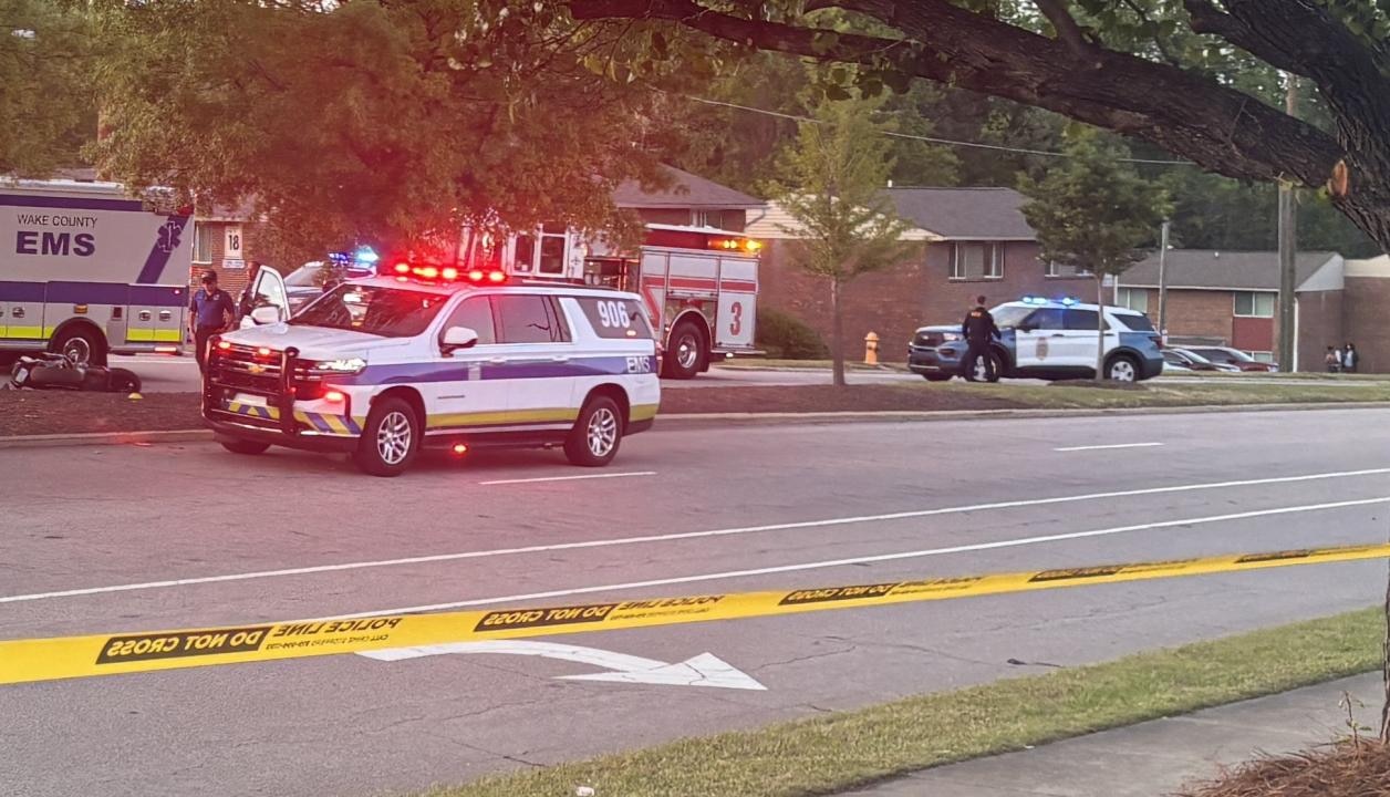 One man dead in Raleigh after motorcycle crash 