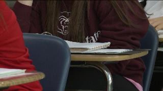 Incentive proposal for well-performing students