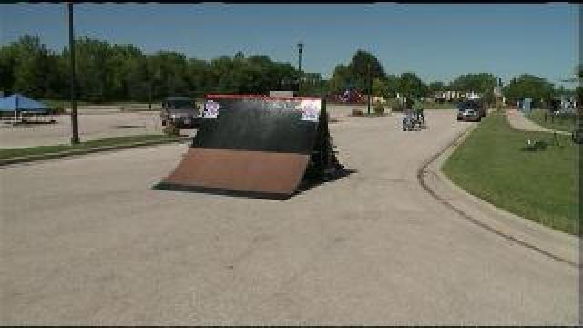 Chip gets details on Grafton Holidaze