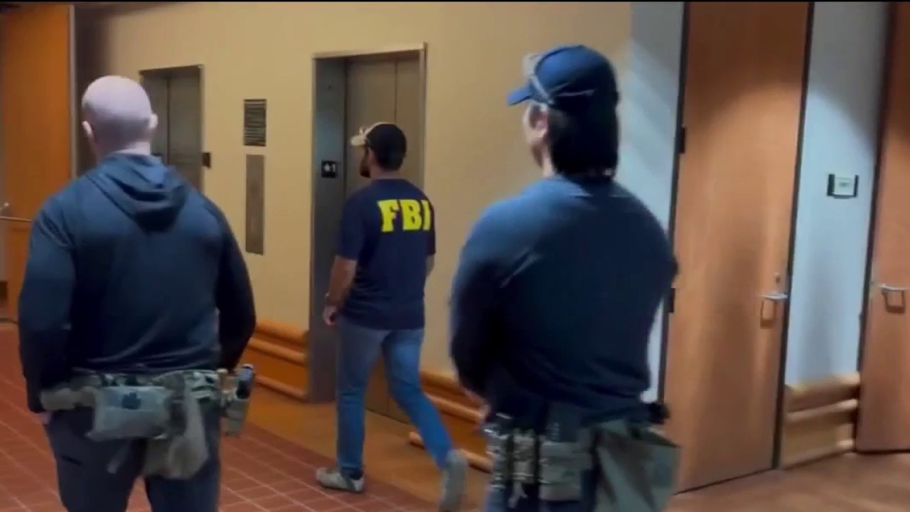 FBI searches Contra Costa County Assessor's office and 2 homes