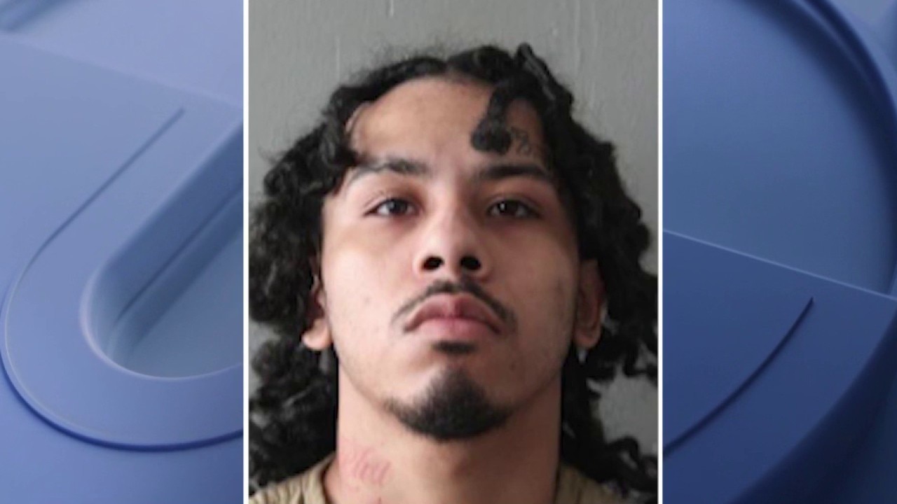 Chicago man charged in killings of two girls on Southeast Side