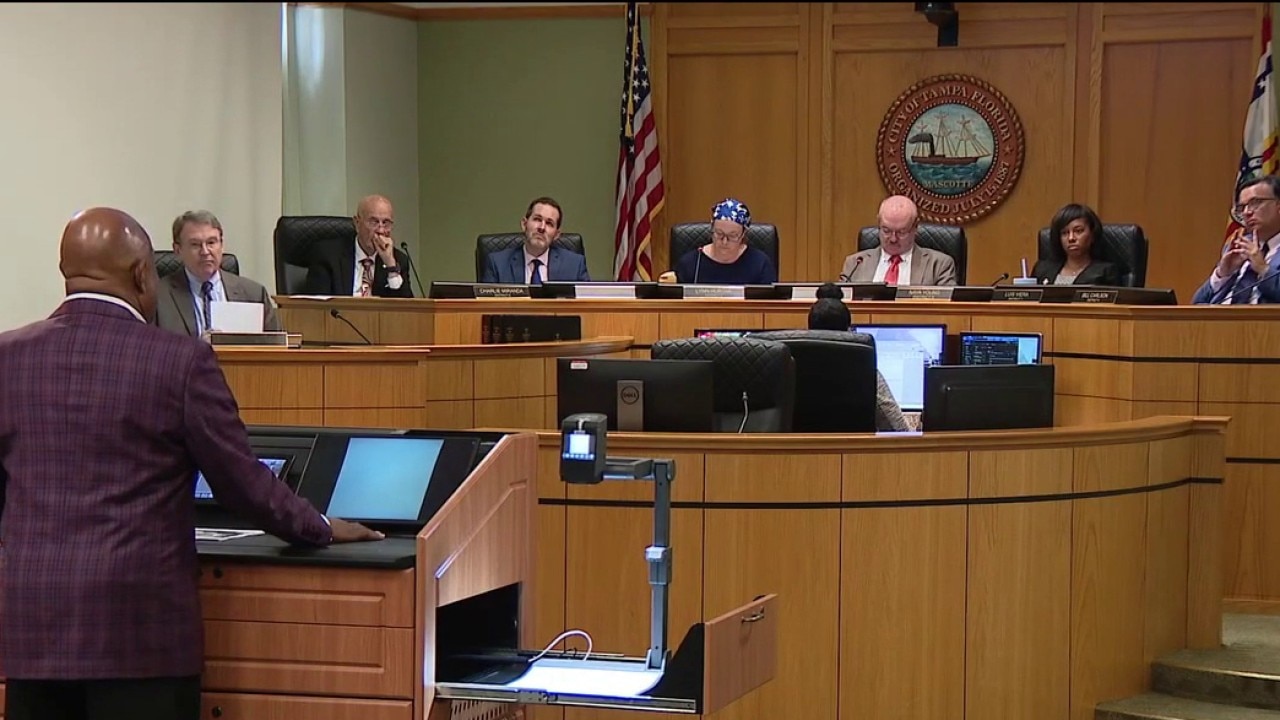 City councilors vote to support Rays stadium package 
