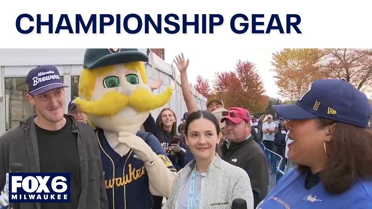 Milwaukee Brewers fans line up at Team Store for World Series gear