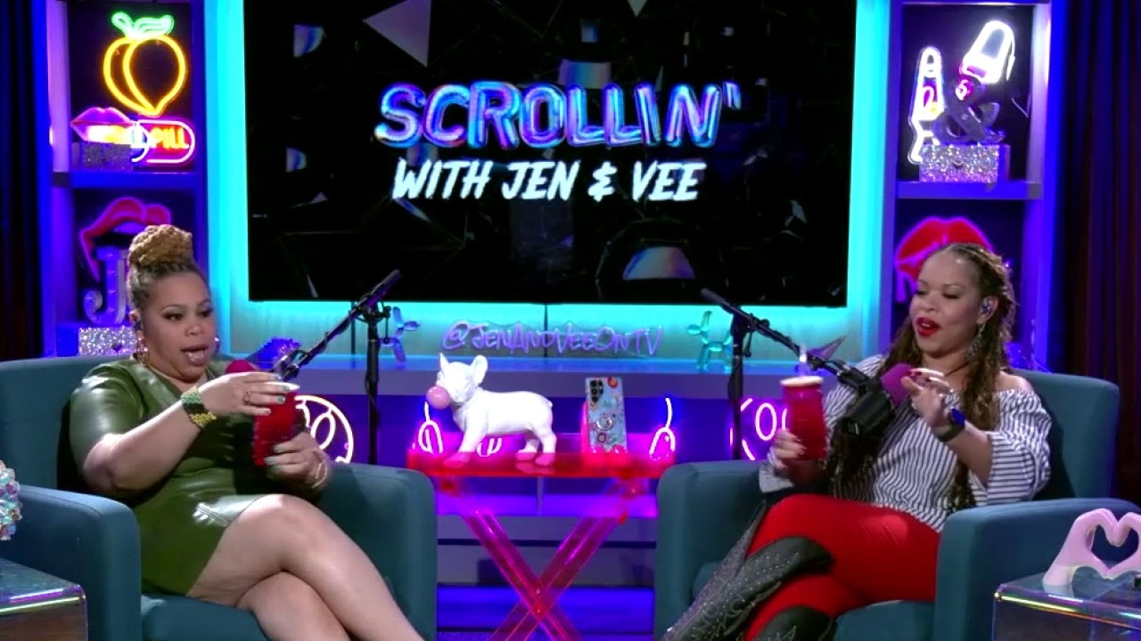 What's a Beach Cough Cheesecake? | Scrollin' With Jen & Vee
