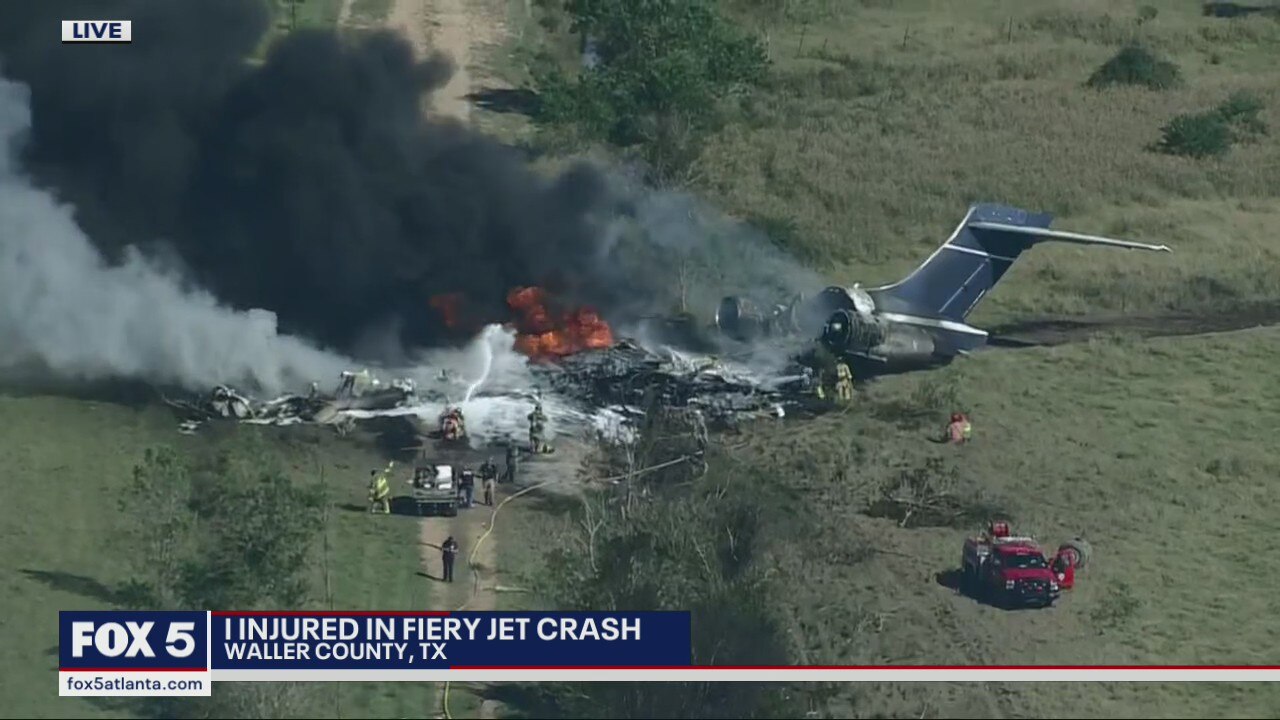 No one killed in wake of fiery plane crash outside Houston, TX