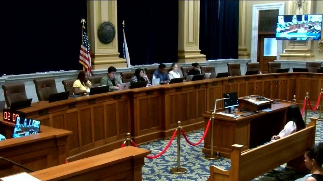 Dress code ordinance passes in Minneapolis