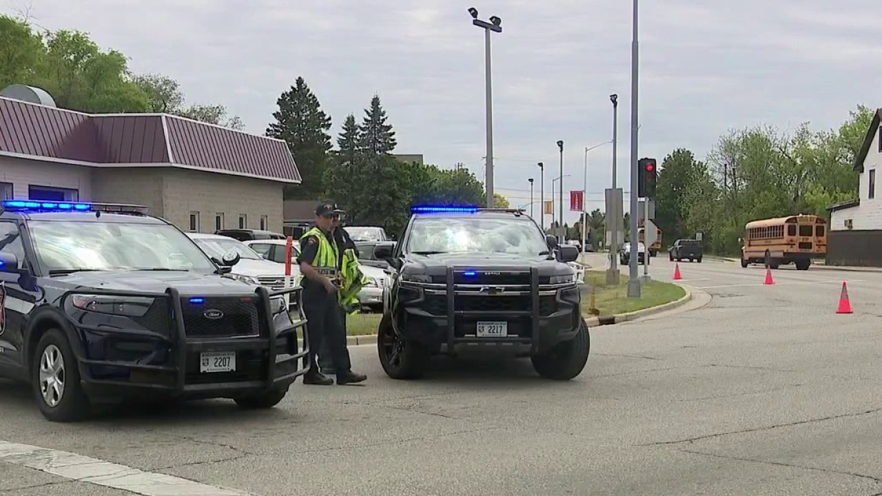 Lannon Elementary put on hold with police investigation nearby