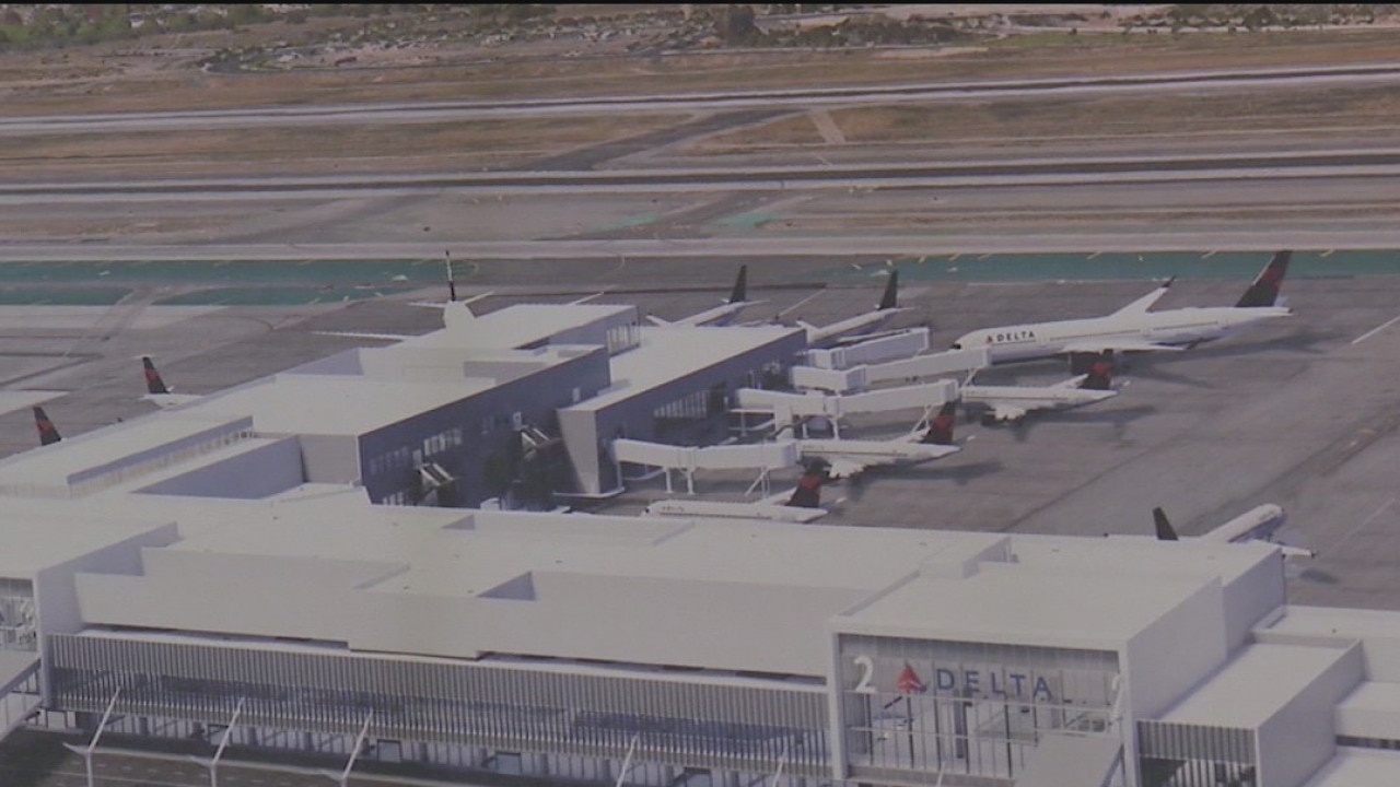 LAX terminal project to finish 18 months early