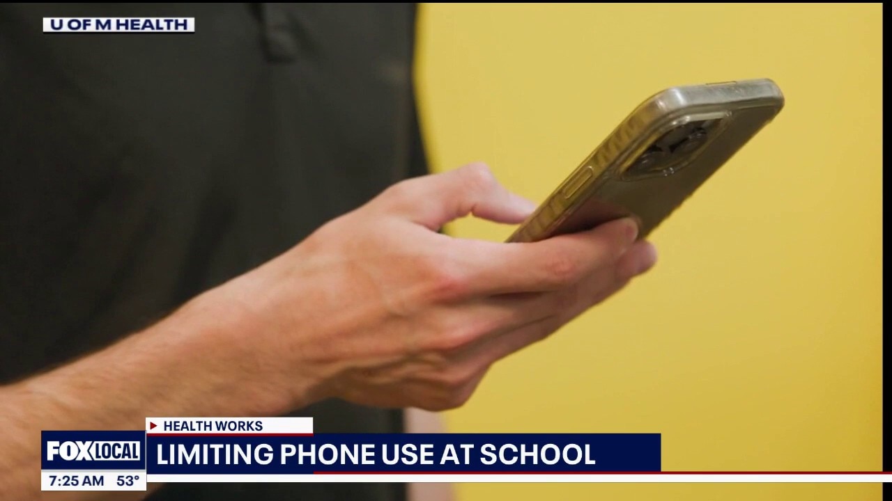 Learning the impact of phone bans at school
