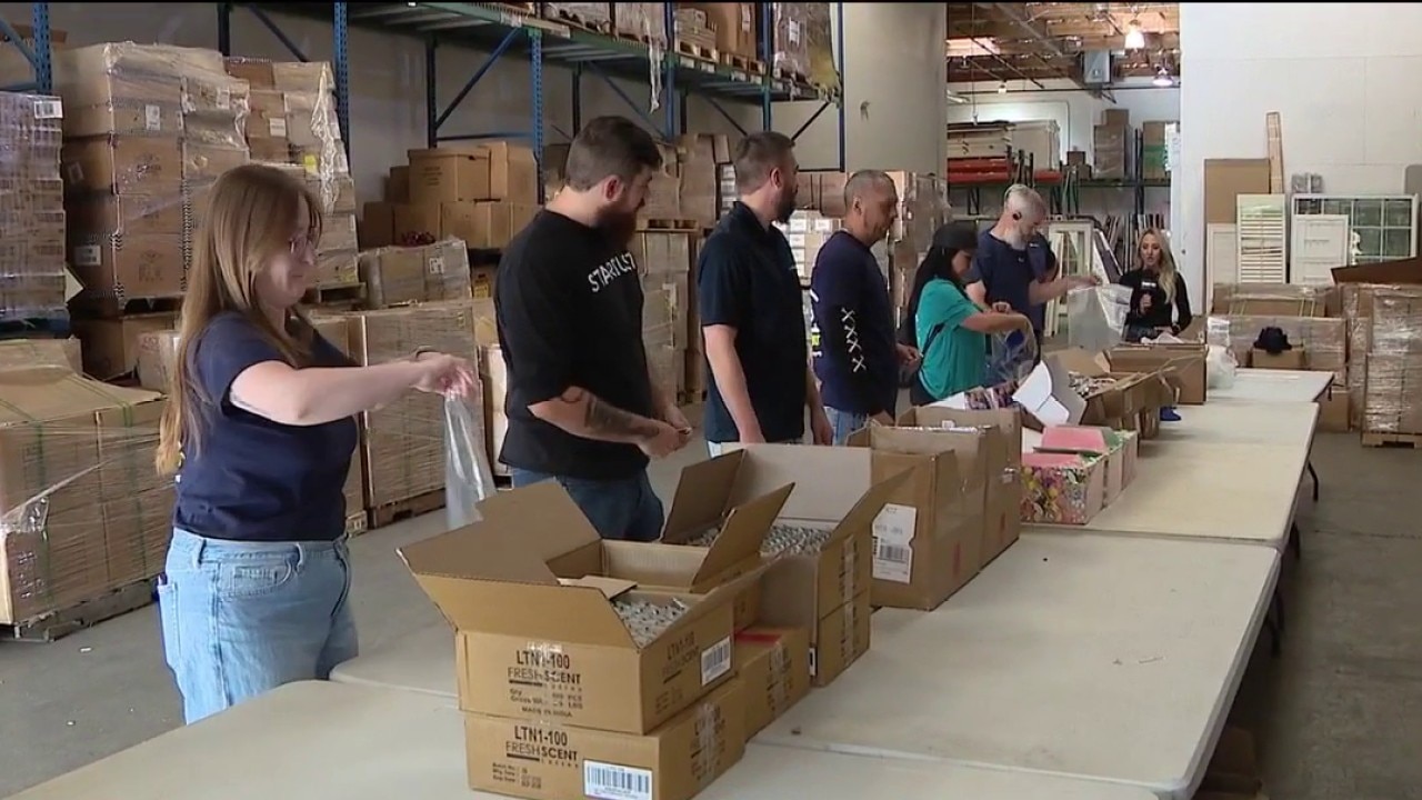 AZ group building thousands of heat relief kits