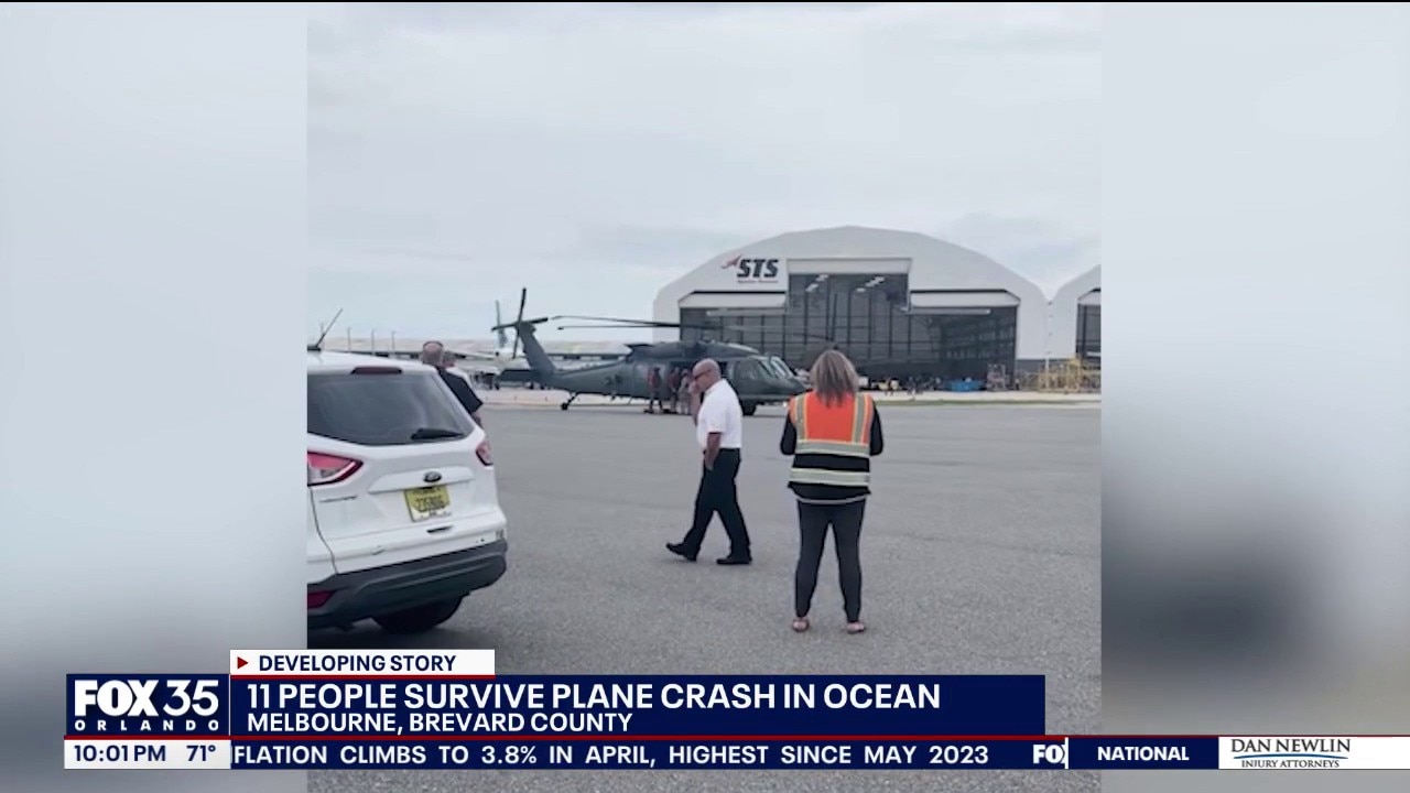 11 survive plane crash off Florida coast