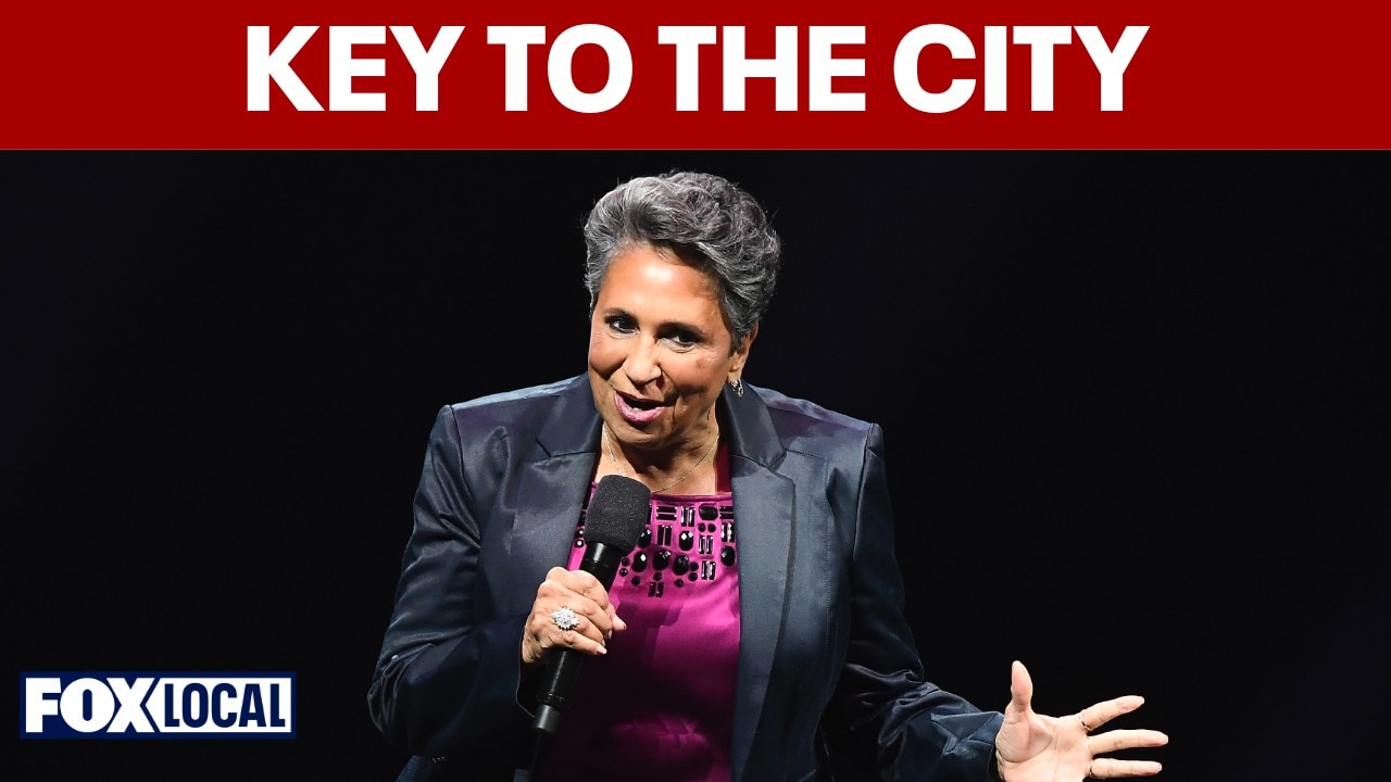 DC honors media pioneer Cathy Hughes with Key to the City