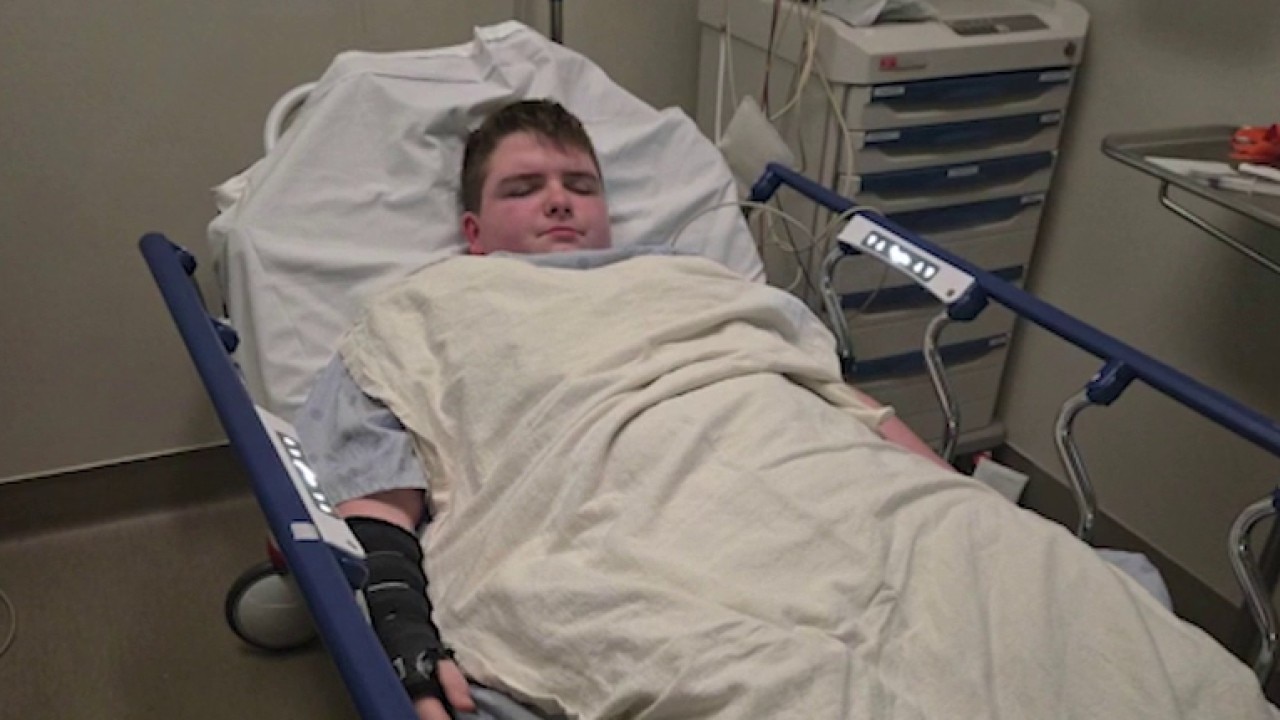 Valparaiso student files lawsuit over concussion, says high school 'completely failed me'