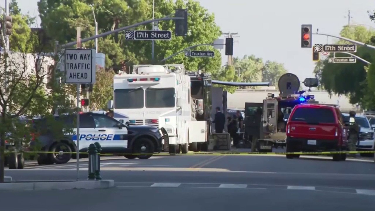 Bakersfield hostage situation comes to a deadly end