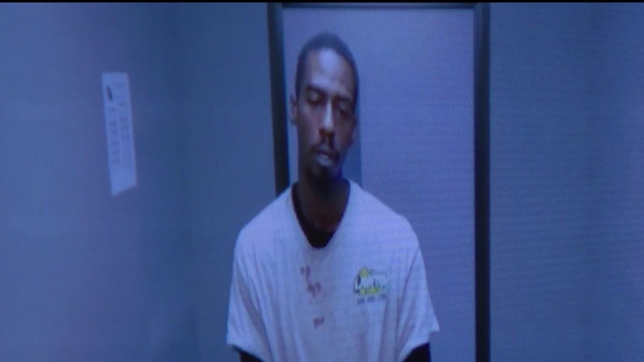 Eastpointe officer hurt in bizarre chase
