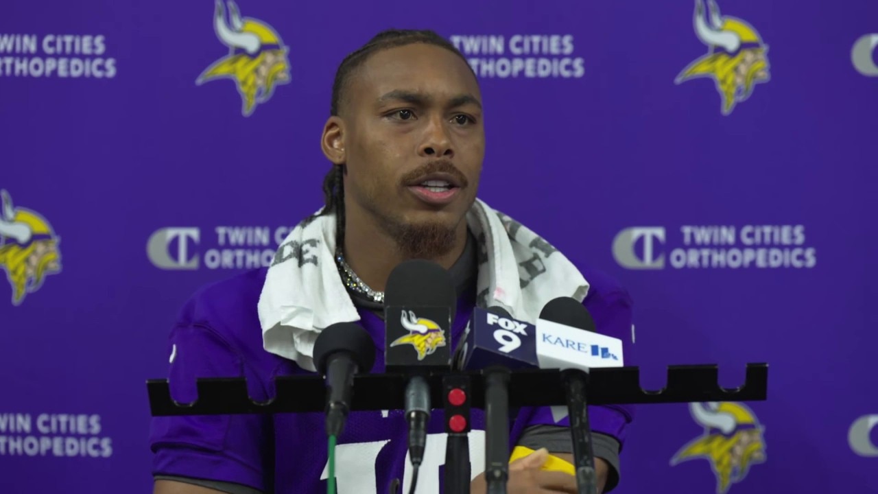 Vikings star Justin Jefferson calls girls flag football players inspirational