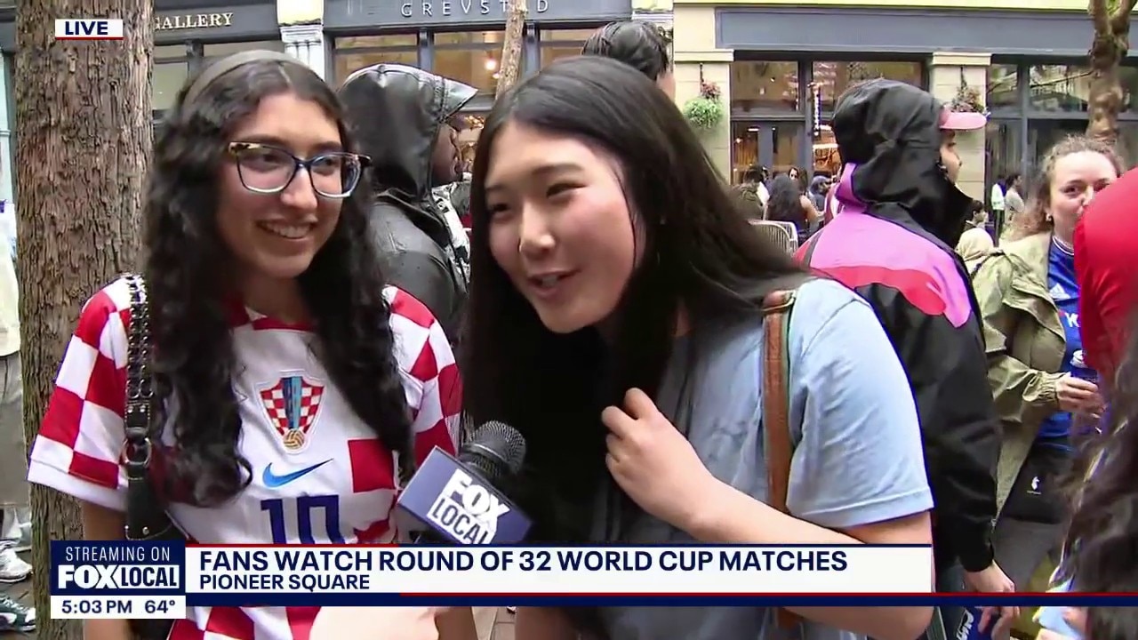 Pioneer Square hosts rainy soccer watch party