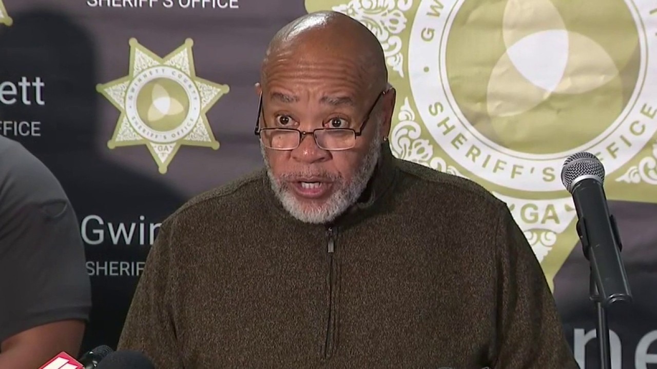 Police provide update after manhunt forces school lockdowns
