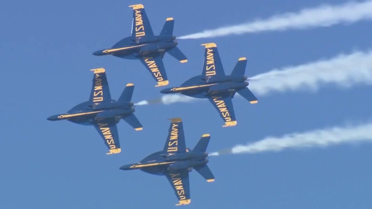 Blue Angels take to the skies above Fleet Fest at Fisherman's Wharf