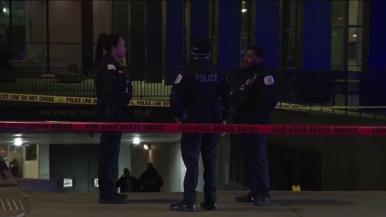 Reports of shots fired outside Dirksen Federal Building in Chicago