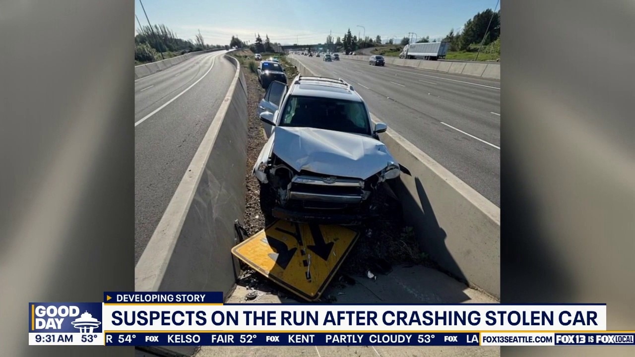 Troopers search for suspects after Tacoma crash