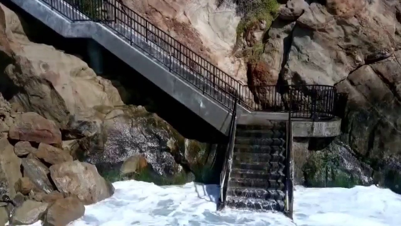 Beach access closed after Laguna Beach rockslide