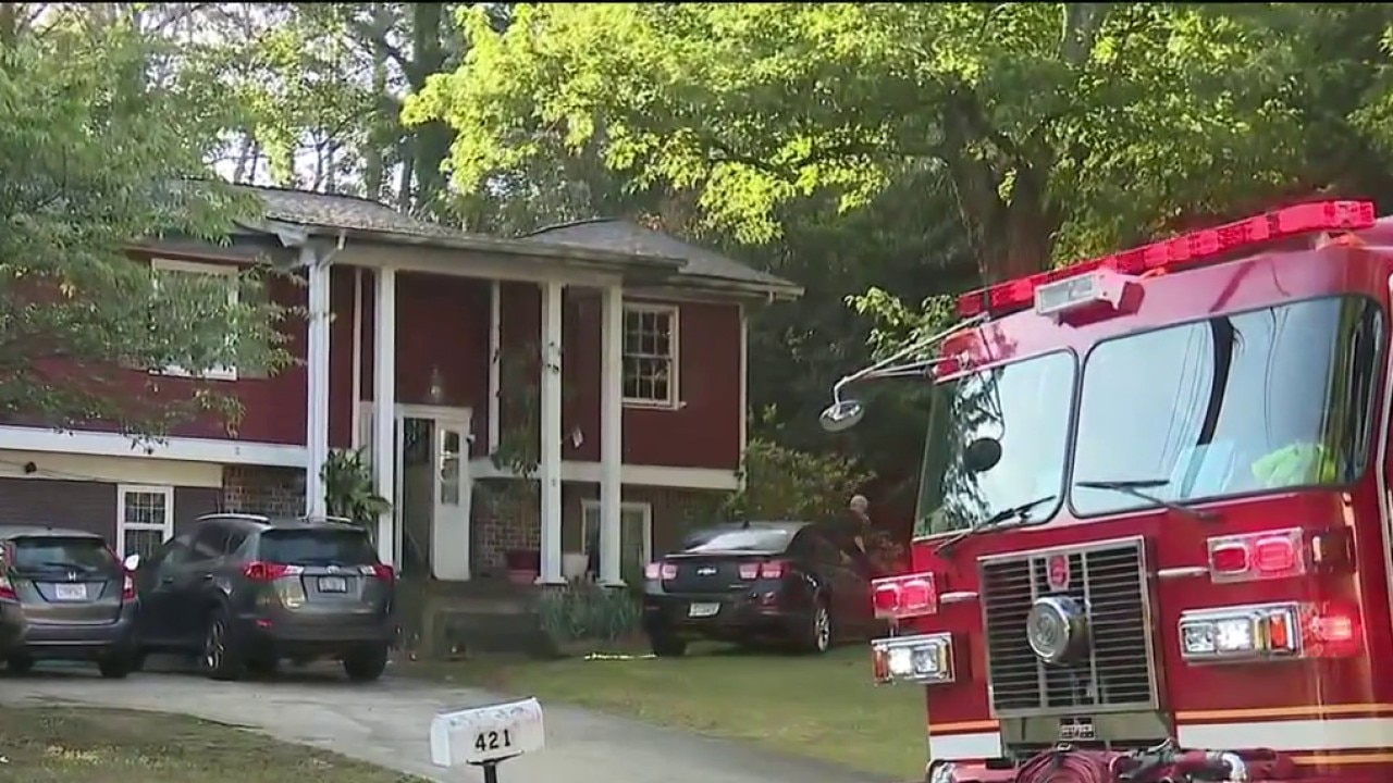 3 injured during Rays Road house fire