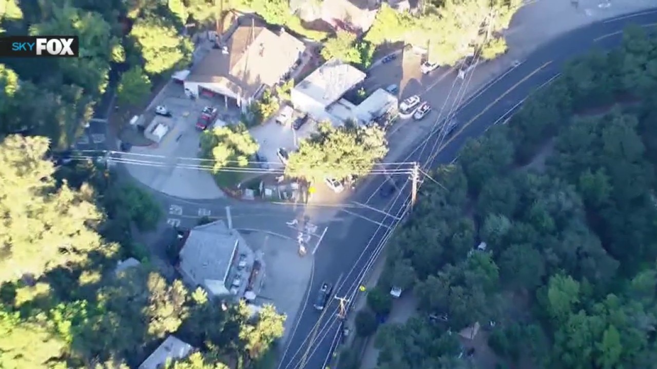 Topanga Canyon Blvd. closes amid red flag conditions