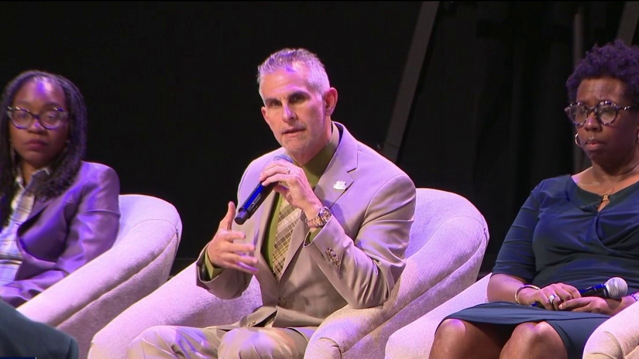 DeKalb officials discuss plan to close 30 schools