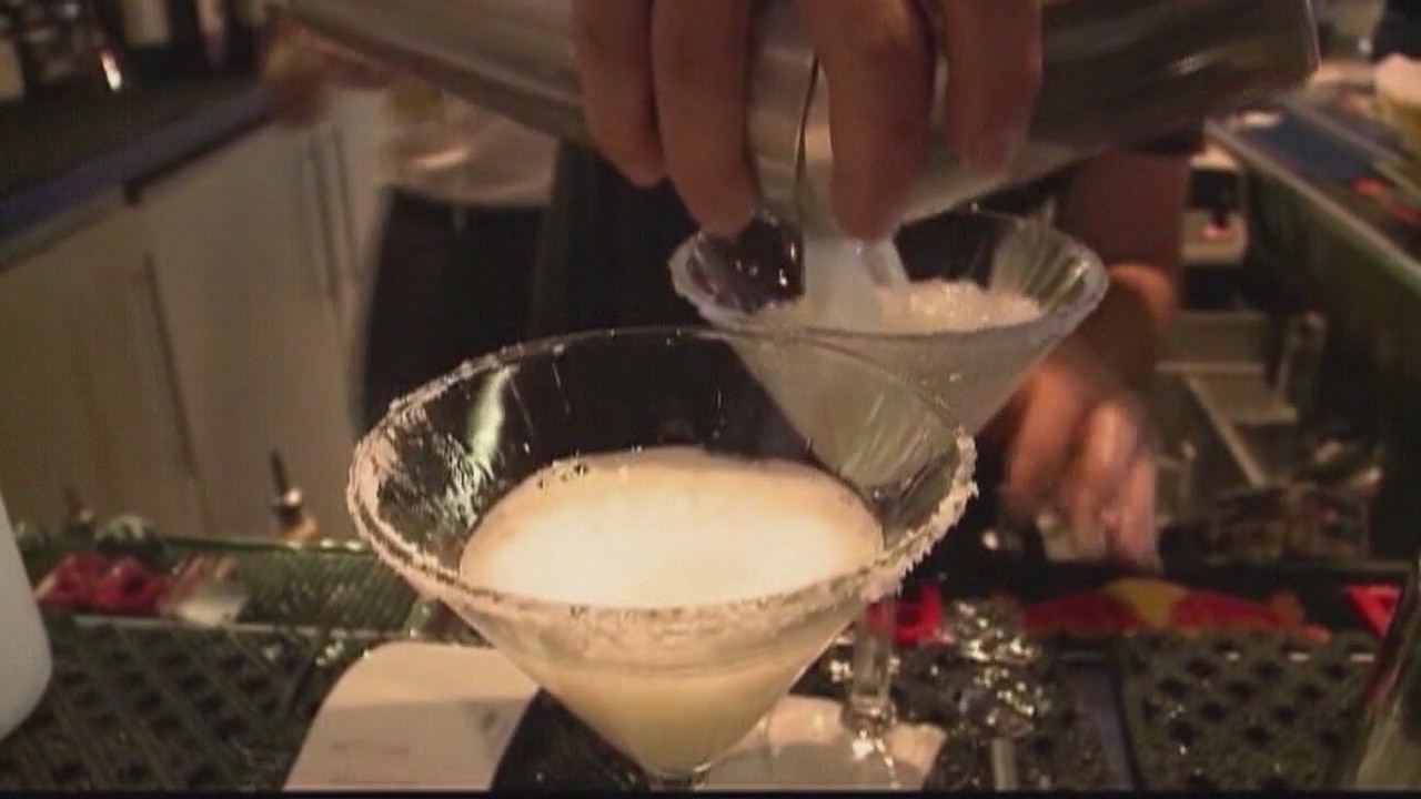 California bars one step closer to alcohol service until 4:00am