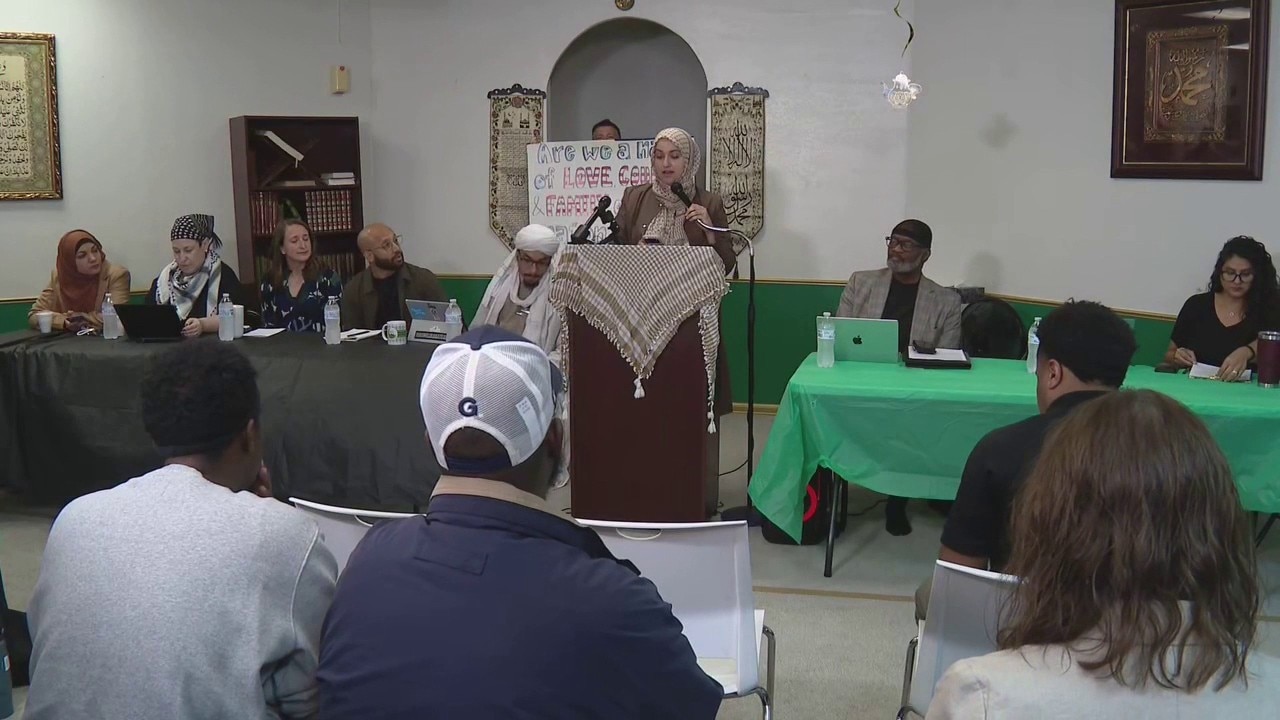 RAW: Support for FWISD reassigned Muslim principal