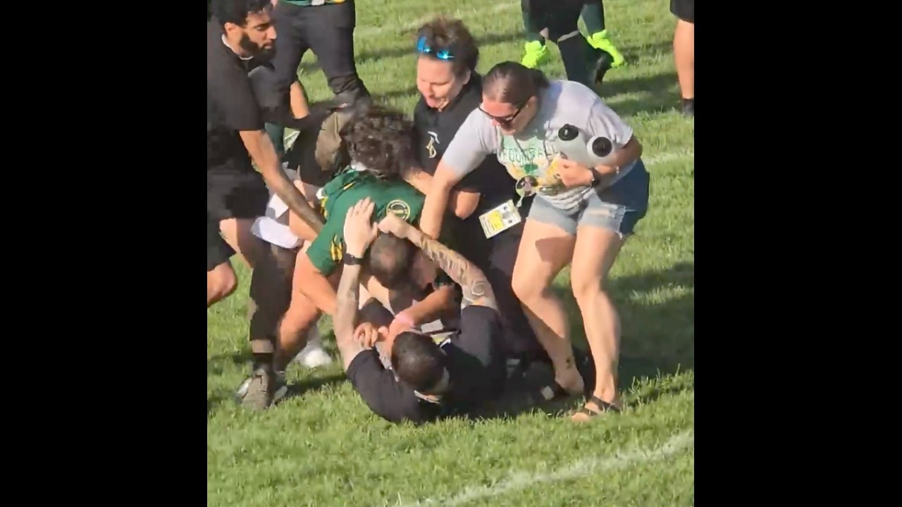 Brawl breaks out between coaches at youth football game