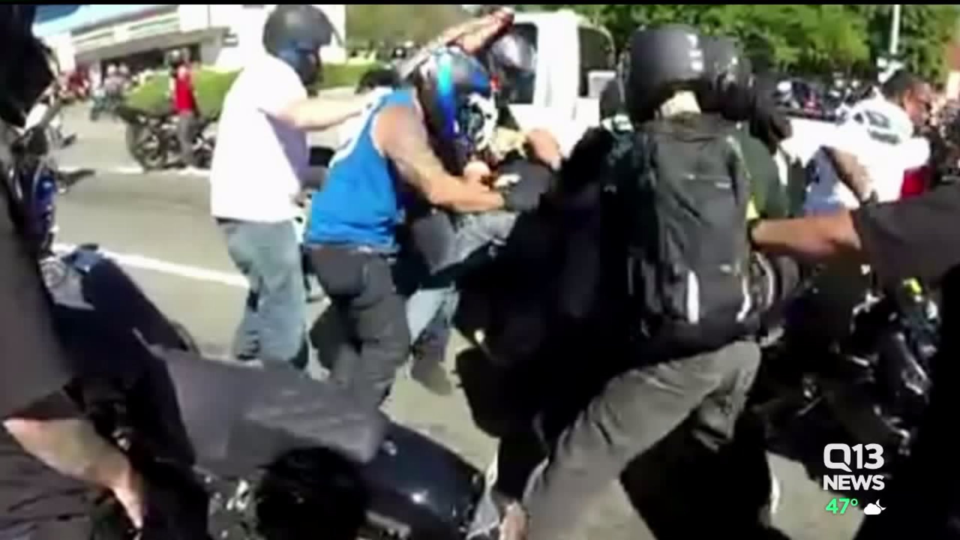 Police try to ID bikers who beat a motorist in Seattle