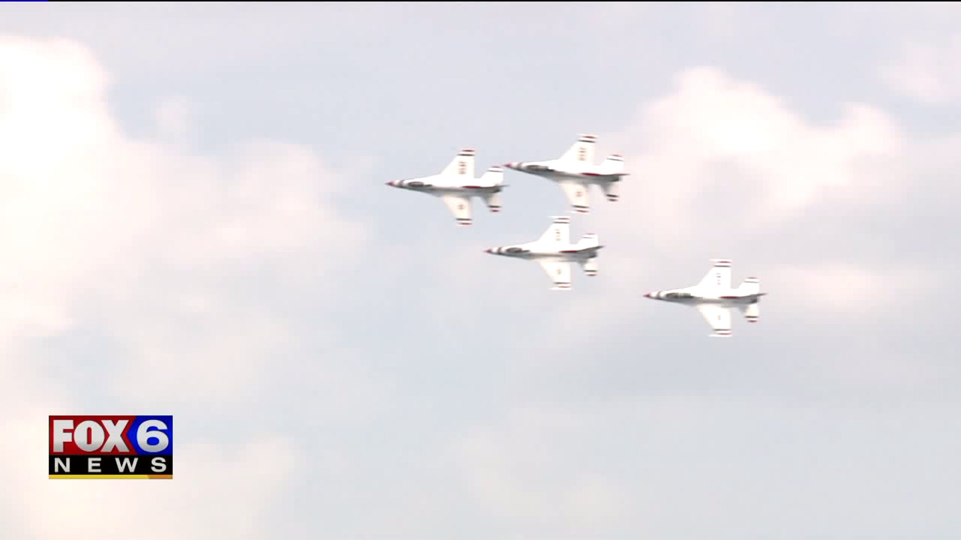 Air Force Thunderbirds dazzle on final day of Milwaukee Air & Water Show