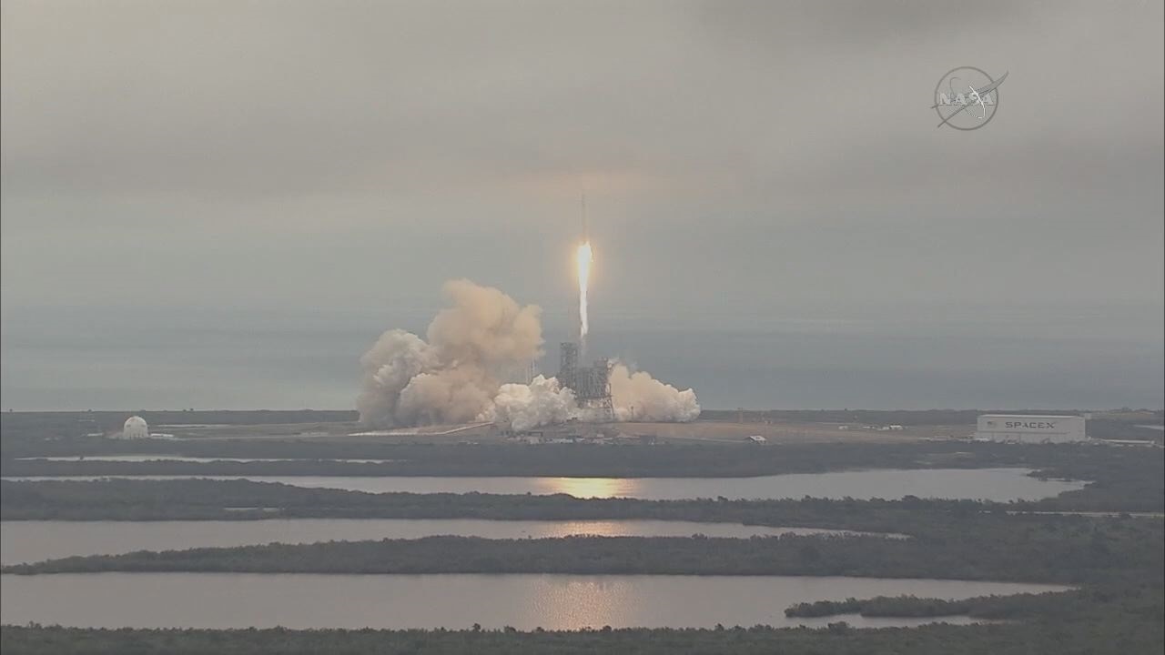 SpaceX launches Falcon 9 rocket from Kennedy Space Center