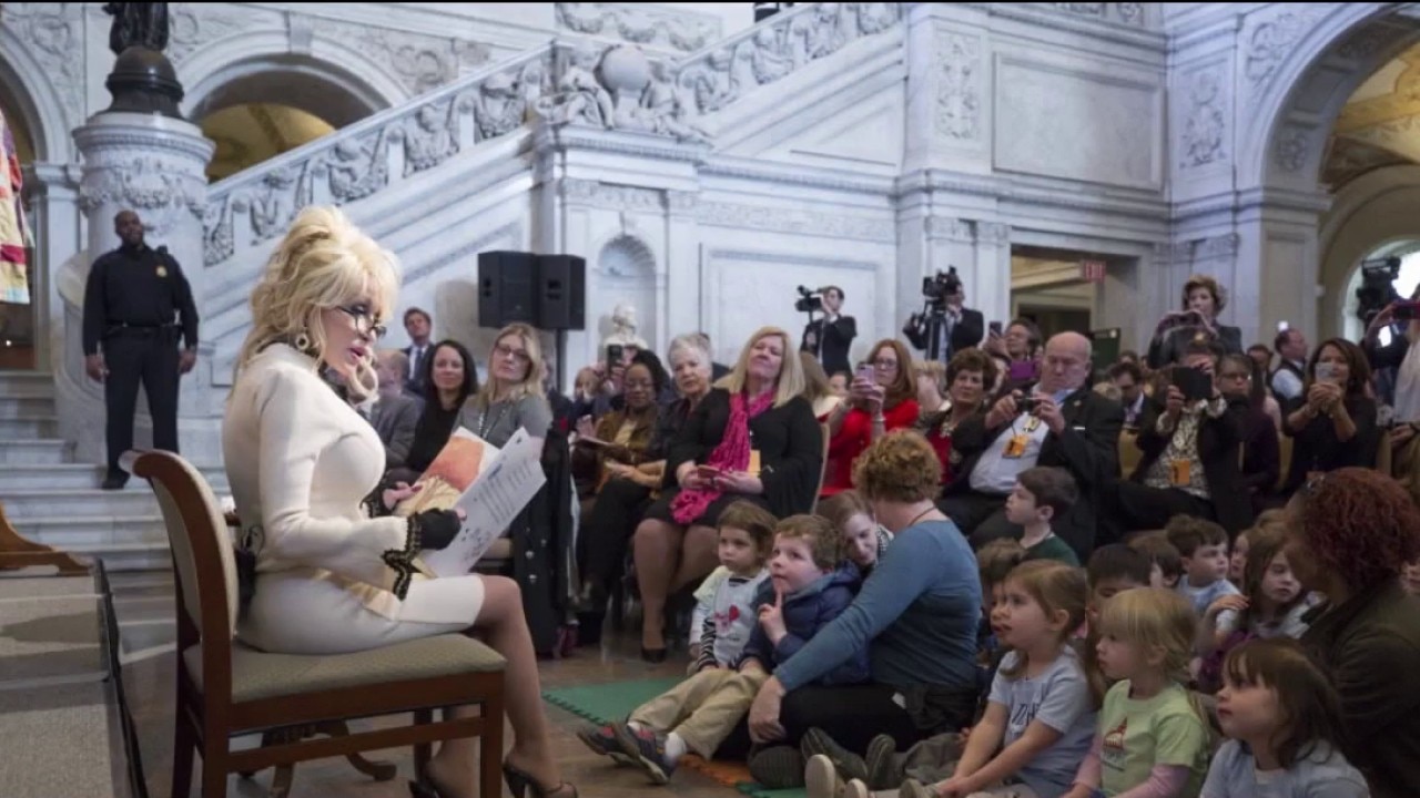 Dolly Parton’s Imagination Library sees surge in Illinois enrollment