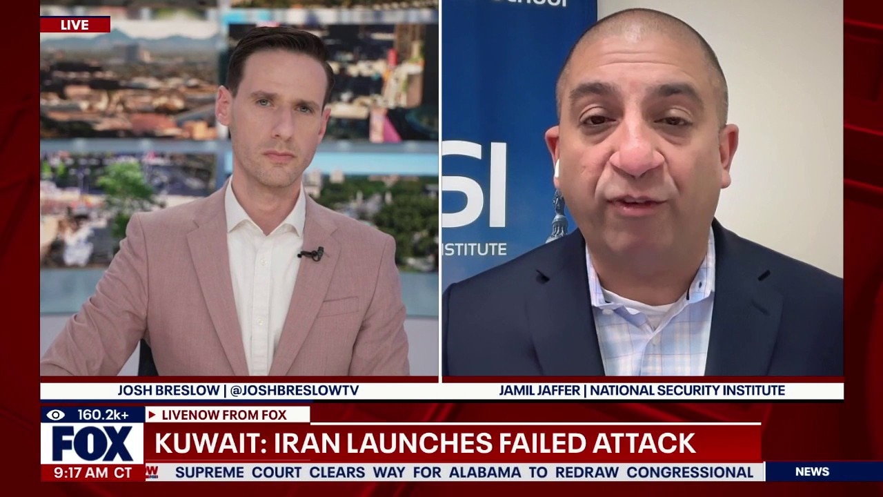 Trump says Iran ceasefire is on "life support"