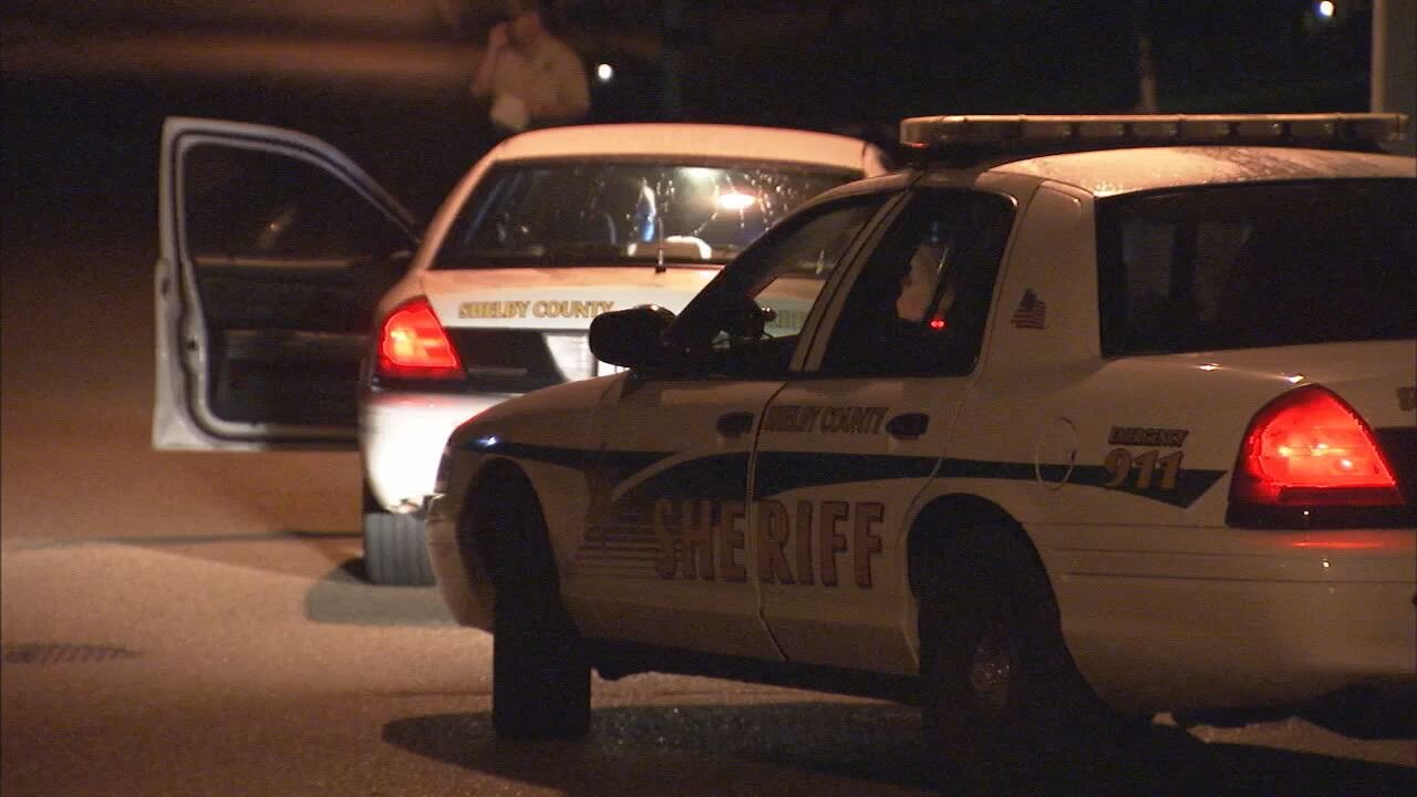 Teen accidentally kills girlfriend with gifted gun
