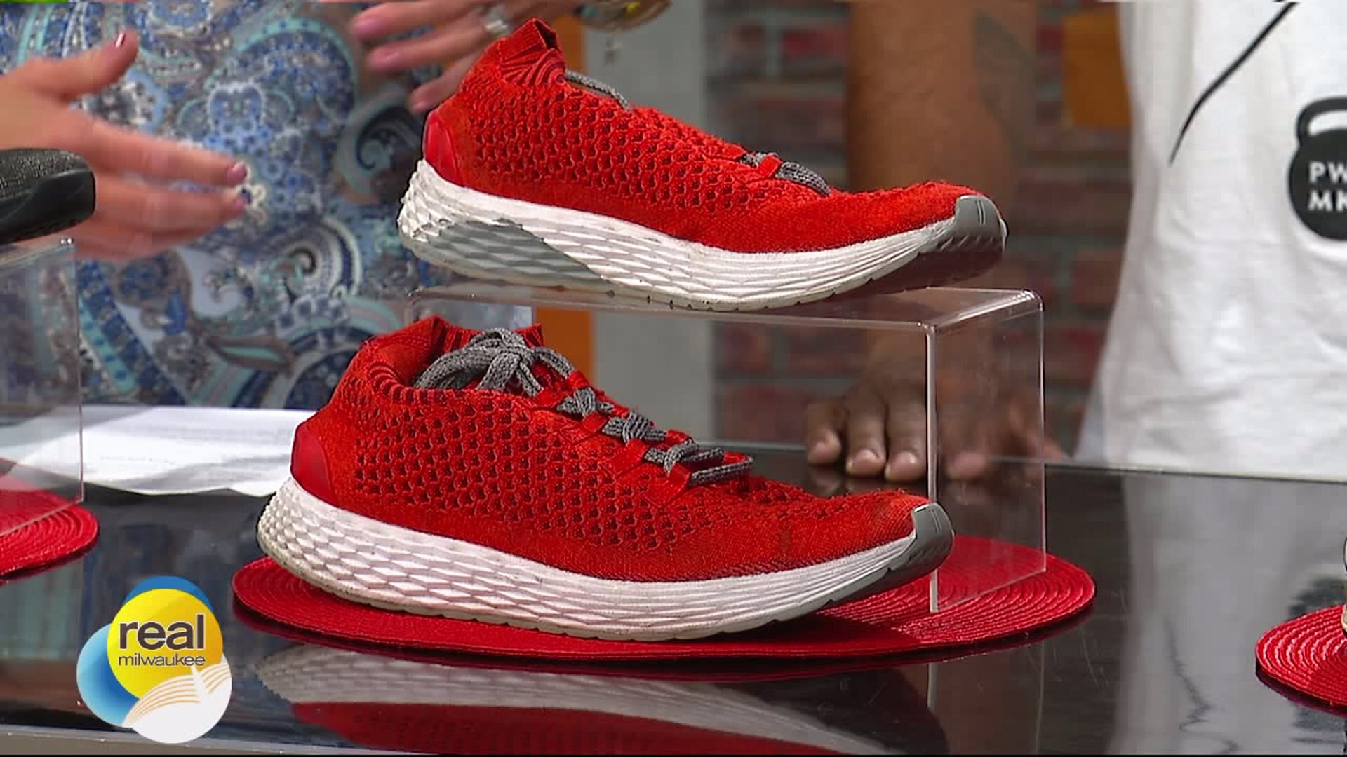 The shoe scoop