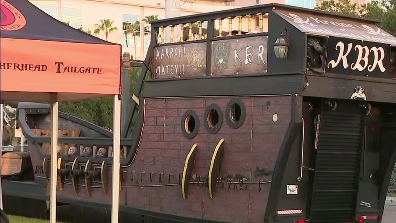Leatherheads Bucs tailgate