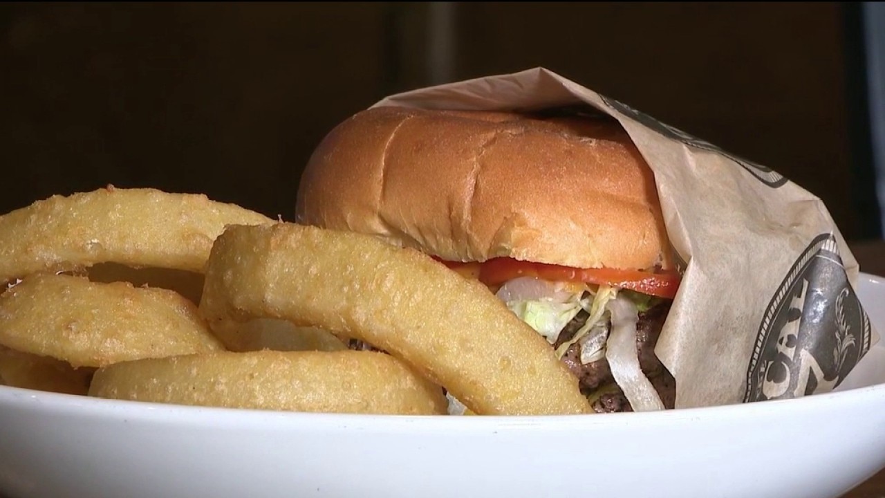 Burgers with Buck: The Local No. 7