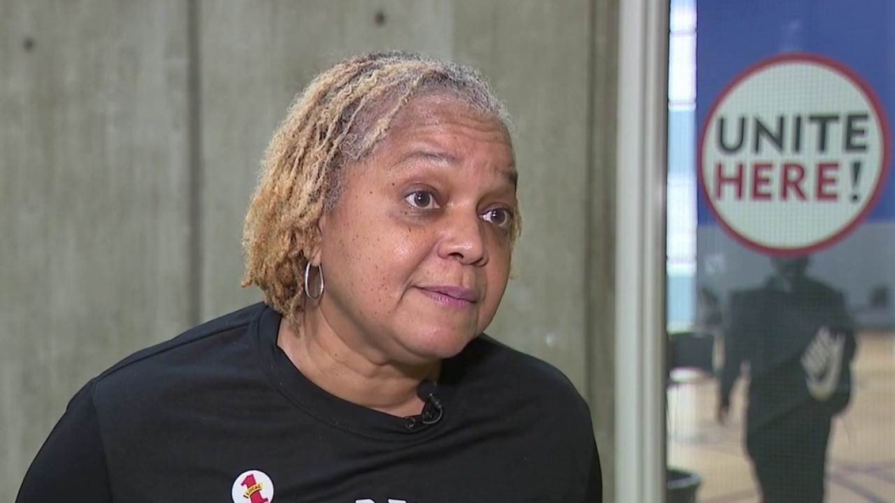 Chicago hotel workers authorize strike at 46 hotels