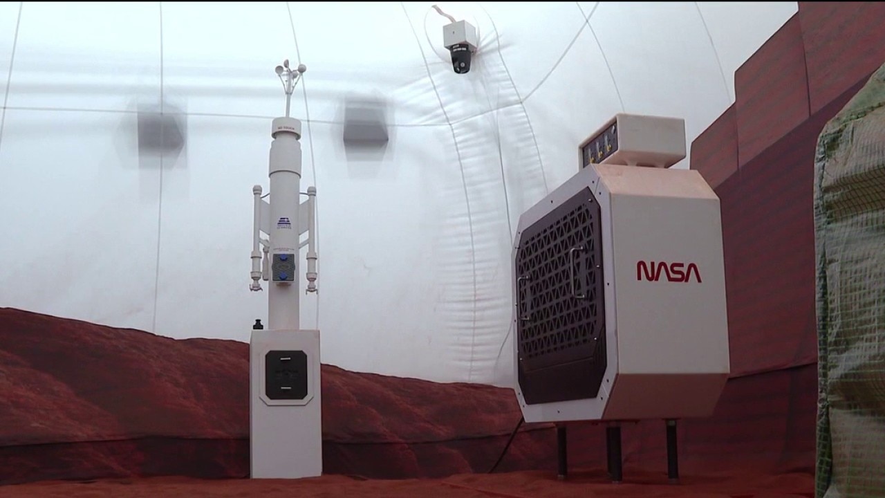 NASA searching for volunteers to spend a year in deep space simulation