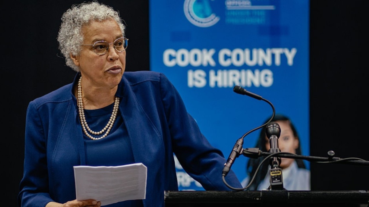 Cook County budget: Preckwinkle avoids layoffs, new taxes, but warns of tough 2028