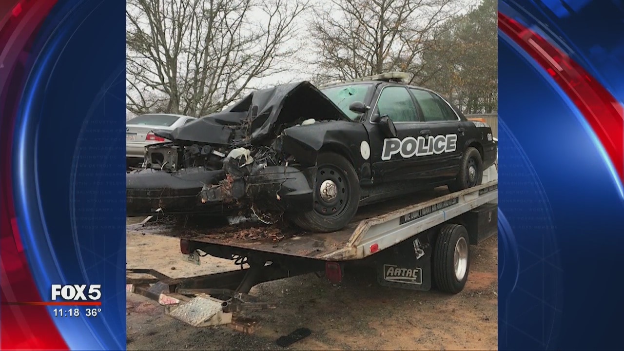 Community rallies around police officer